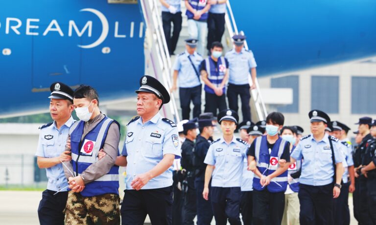 Plus de 160 citoyens chinois impliqués dans des jeux de hasard offshore aux Philippines rapatriés dans le cadre d'accords de coopération bilatérale