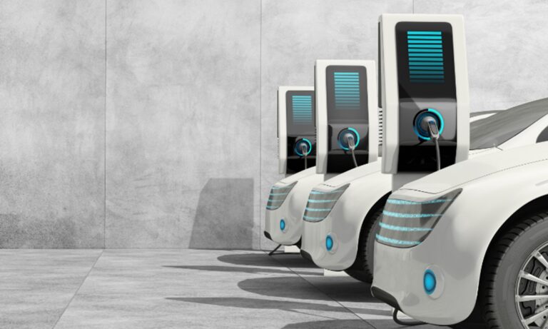 Les États-Unis ont signalé que les tarifs douaniers sur les véhicules électriques chinois se retourneraient contre eux, selon des experts