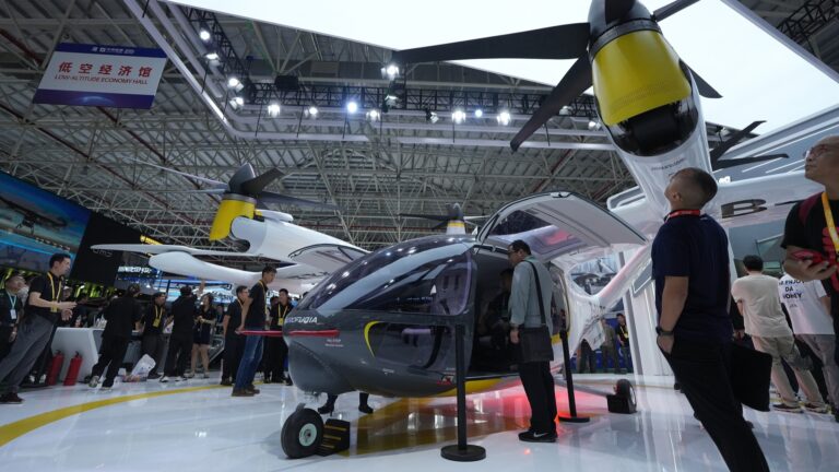 Le pavillon économique à basse altitude fait ses débuts au salon aéronautique China 2024