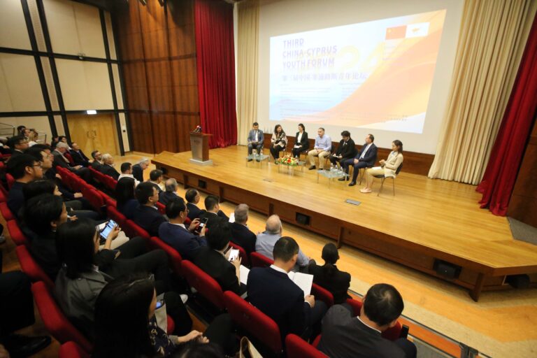 Les jeunes chinois et chypriotes déterminés à forger des relations bilatérales plus étroites