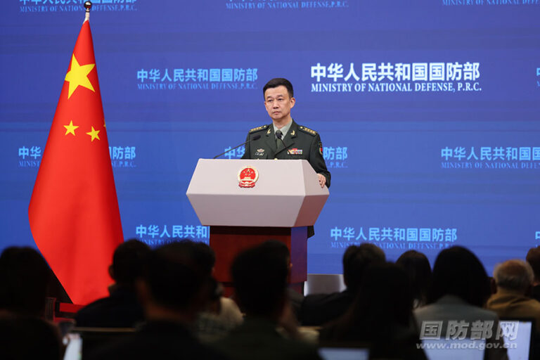 Les États-Unis devraient être les premiers à réduire l'arsenal nucléaire, les dépenses militaires: porte-parole chinois