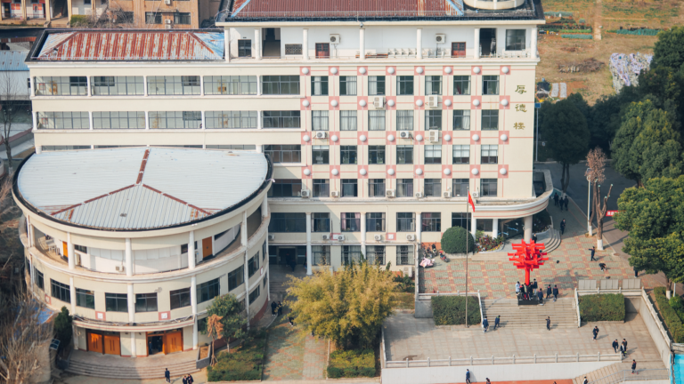 La révolution technologique dirigée par l'IA offre des opportunités majeures: le ministre de l'Éducation chinois