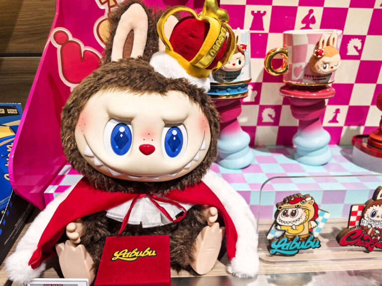 Labubu pour la tête de sa propre série animée et du long métrage