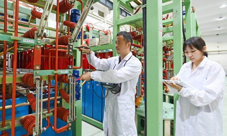 Des chercheurs chinois ont établi un nouveau record du monde pour un champ magnétique pulsé à haut niveau