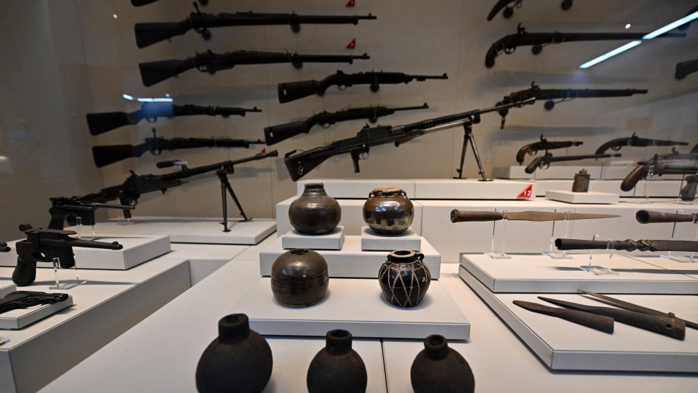 Quelques expositions au Memorial Hall commémorant la campagne des centaines de régimes à Yangquan, la province du Shanxi du nord de la Chine, 7 juillet 2025. / Xinhua