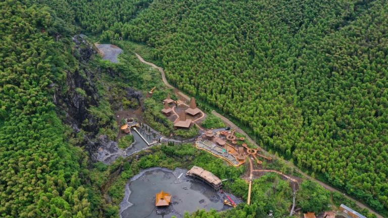 «Les eaux lucides et les montagnes luxuriantes sont des actifs inestimables»: comment la Chine transforme son vert en or