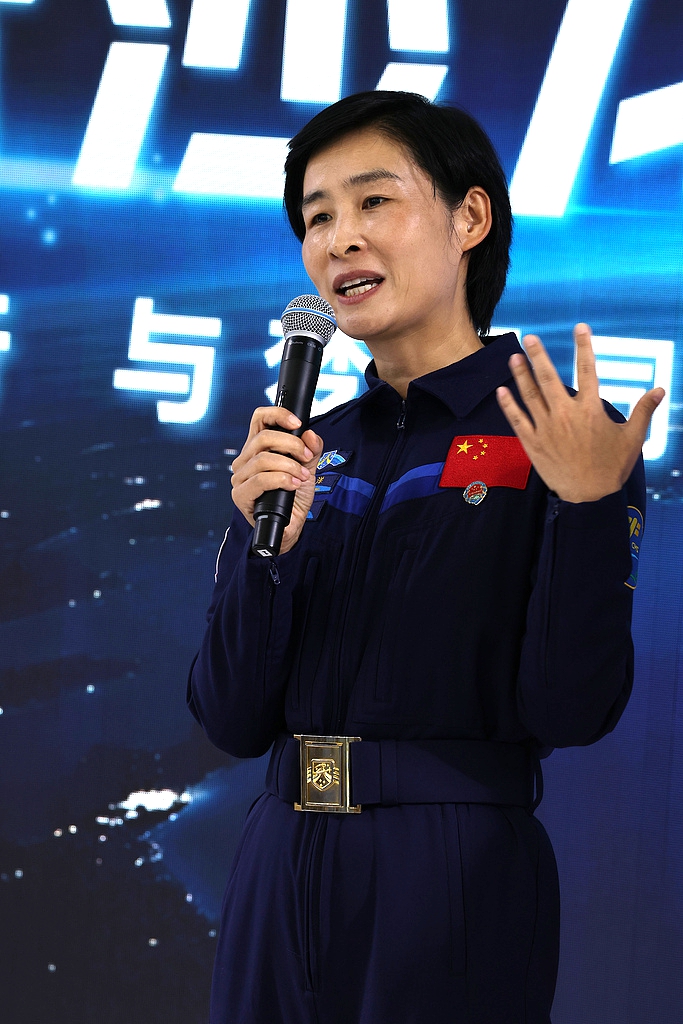 Liu Yang prononce un discours lors du Changchun Air Show à Changchun City, dans le nord-est de la province de Jilin en Chine, 19 septembre 2025. / VCG