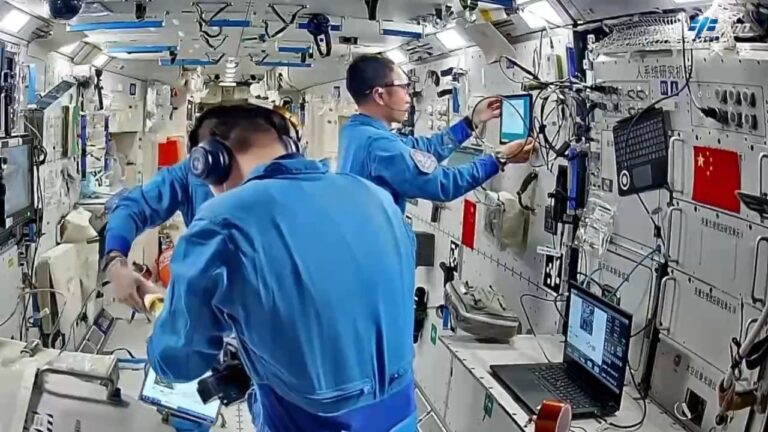 L'équipage chinois du Shenzhou-20 avance dans ses tâches en orbite alors que sa mission se terminera bientôt