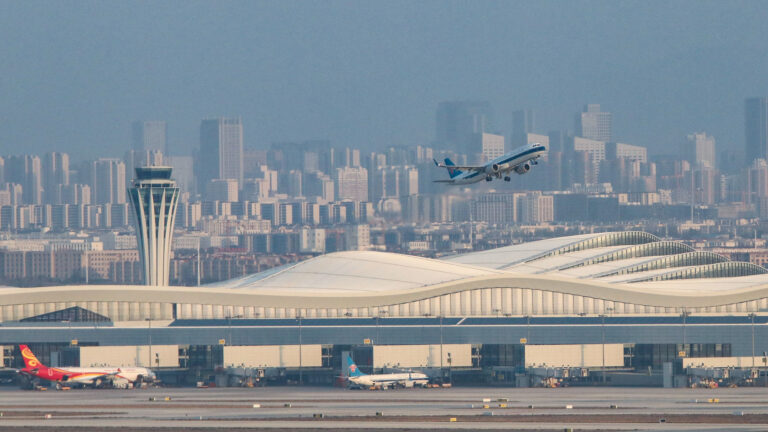 Le Xinjiang apparaît comme une plaque tournante clé de la Ceinture et de la Route, selon un rédacteur australien