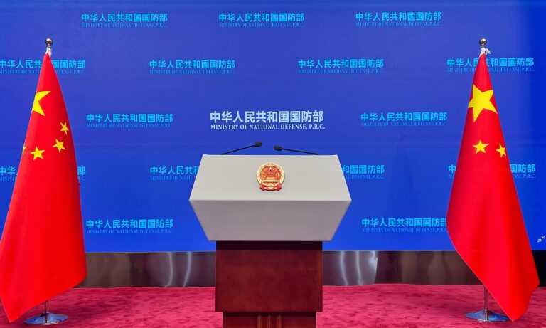 Le ministère chinois de la Défense réagit vigoureusement aux mesures dangereuses du Japon