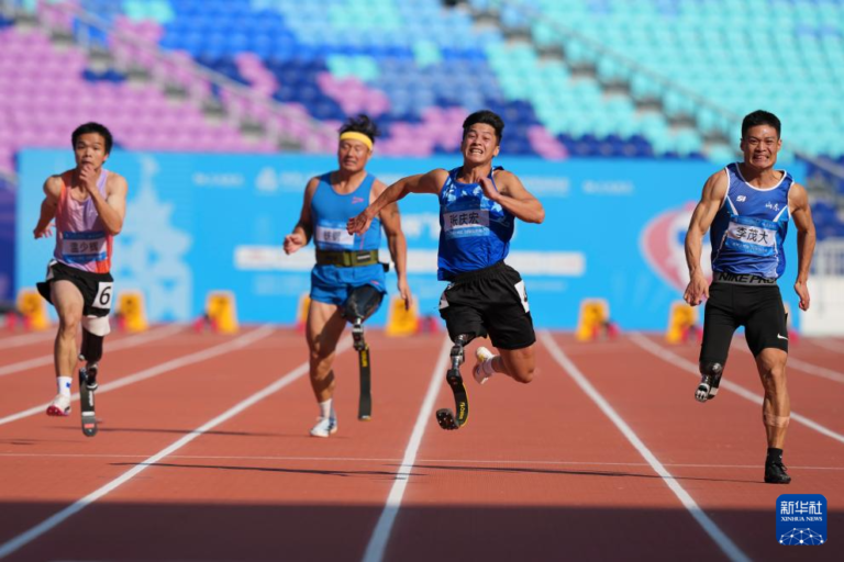 Zhang Qinghong bat le record national masculin du 100 m T63 aux 12es Jeux paralympiques nationaux