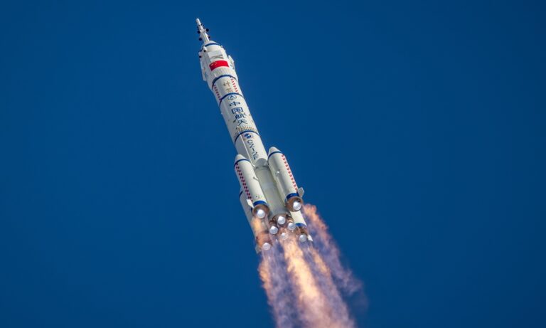 Année 2025 : l'espace chinois offre une nouvelle année de réalisations passionnantes, émerveillant le monde