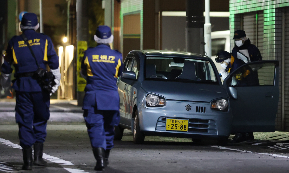 Tokyo Metropolitan Police Department investigators investigate the scene where three suitcases containing approximately 420 million Japanese yen (approximately US$ 2.7 million) in cash were stolen in Taito Ward, Tokyo on January 30, 2026. Photo: VCG
