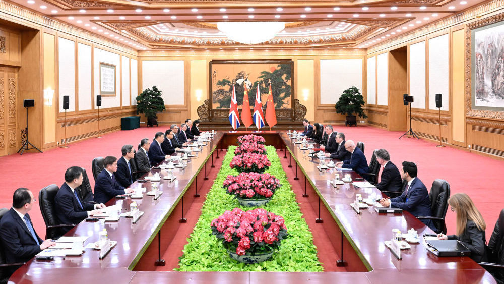 Le président chinois Xi Jinping rencontre le Premier ministre britannique Keir Starmer, en visite officielle en Chine, au Grand Palais du Peuple à Pékin, capitale chinoise, le 29 janvier 2026. /Xinhua