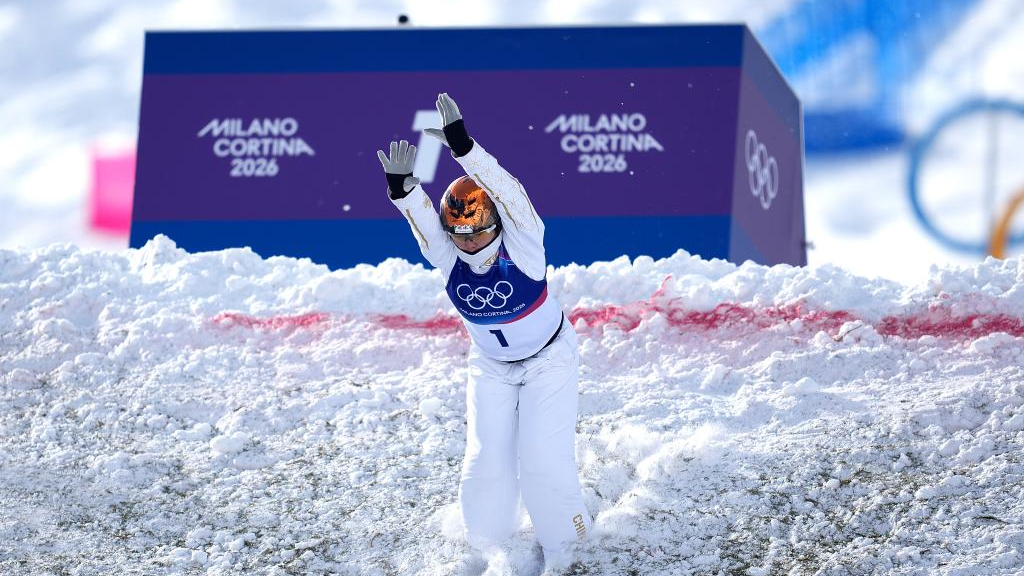 La Chinoise Xu Mengtao participe à la deuxième finale de sauts féminins en ski acrobatique aux Jeux Olympiques d'hiver de Milan Cortina 2026 à Livigno, en Italie, le 18 février 2026. /Xinhua