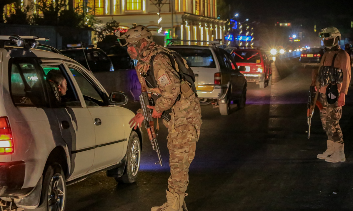 Taliban security forces check a vehicle at a checkpoint in Kabul, Afghanistan, 26 February 2026. Clashes erupted along the border as Taliban authorities said Afghan forces attacked Pakistani military posts following recent Pakistani air strikes in Nangarhar and Paktia. Both sides reported heavy fighting and casualties, escalating tensions between Afghanistan and Pakistan amid worsening diplomatic relations. Photo: VCG