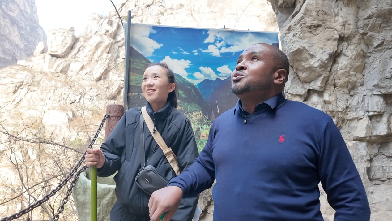 Tao Yuan, journaliste de CGTN, et Enock Sikolia, de CGTN Afrique. 