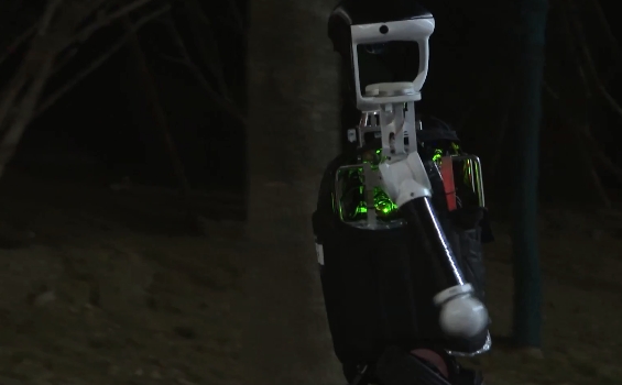 Un robot humanoïde dans le test pratique. /CMG