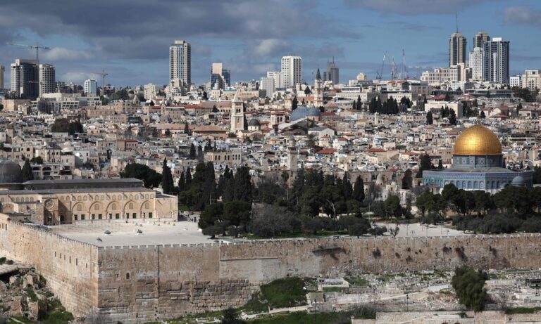 L'ambassade de Chine en Israël exhorte les ressortissants chinois à rester vigilants, à surveiller l'évolution de la situation et à préparer des abris dans un contexte d'escalade des tensions