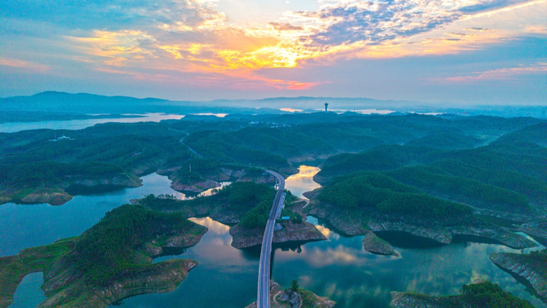 La Chine construit le système d'infrastructures hydrauliques le plus grand et le plus complet au monde