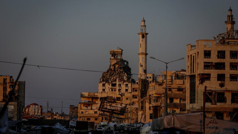 Wang Yi : La solution à deux États n'est qu'une solution équitable à la question palestinienne