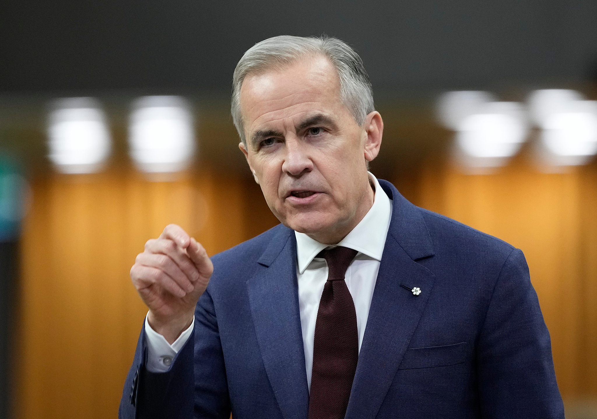 Le Premier ministre canadien Mark Carney se lève pendant la période des questions sur la Colline du Parlement à Ottawa, capitale du Canada, le 15 avril 2026. /CFP