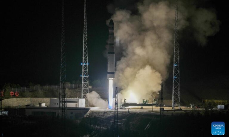 La Chine lance un satellite pakistanais