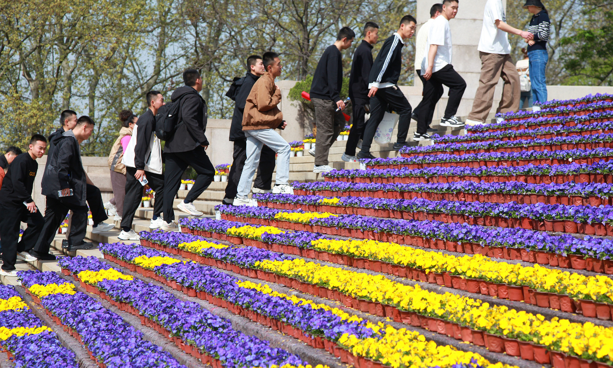 People gather at the Nanjing Yuhuatai Martyrs
