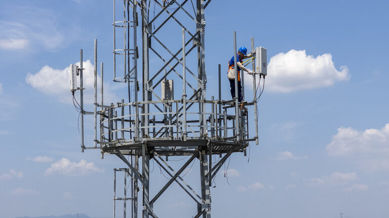 Le nombre de stations de base 5G en Chine dépasse les 4,958 millions à fin mars 2026