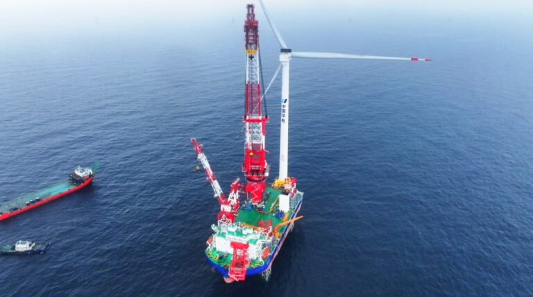Le projet éolien offshore le plus éloigné de Chine démarre l'installation des turbines jeudi