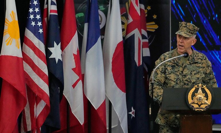 Les FDS japonaises s'apprêtent à participer à Balikatan ; Cette décision révèle la tentative de Tokyo de raviver son militarisme (expert chinois)