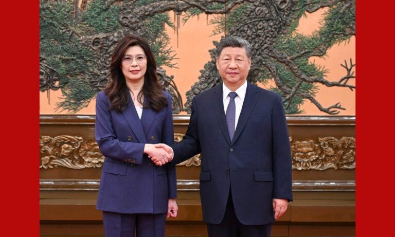 Xi rencontre le chef du KMT Cheng Li-wun à Pékin