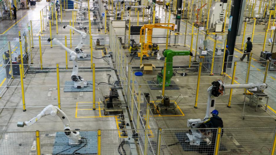 Un atelier de fabrication de robots industriels chez Efort Intelligent Robot Co., Ltd. à Wuhu, dans la province de l'Anhui (est de la Chine), le 21 novembre 2025. /Xinhua