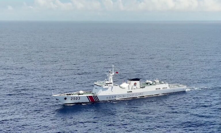 Les garde-côtes chinois patrouillent dans les eaux à l’est de l’île de Taiwan ; le mouvement signale un avertissement aux forces séparatistes, selon un expert