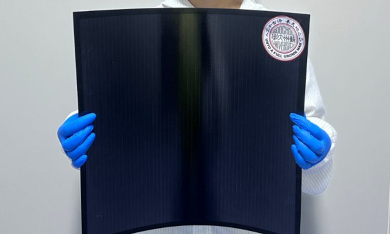 Une équipe de recherche chinoise réalise une percée dans le domaine des dispositifs solaires flexibles
